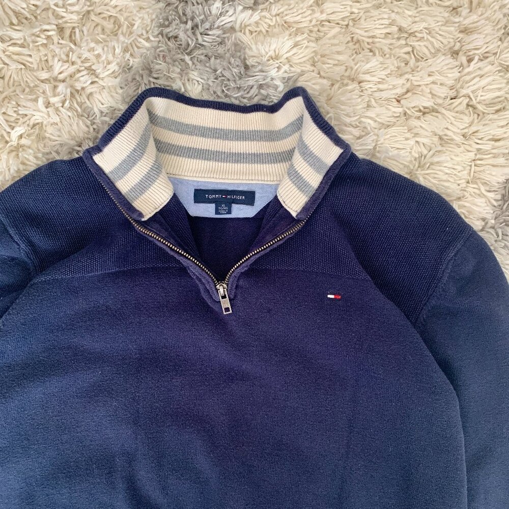 Tommy Hilfiger 1/4 Zip Sweater  Men's XL Heavy Navy Color